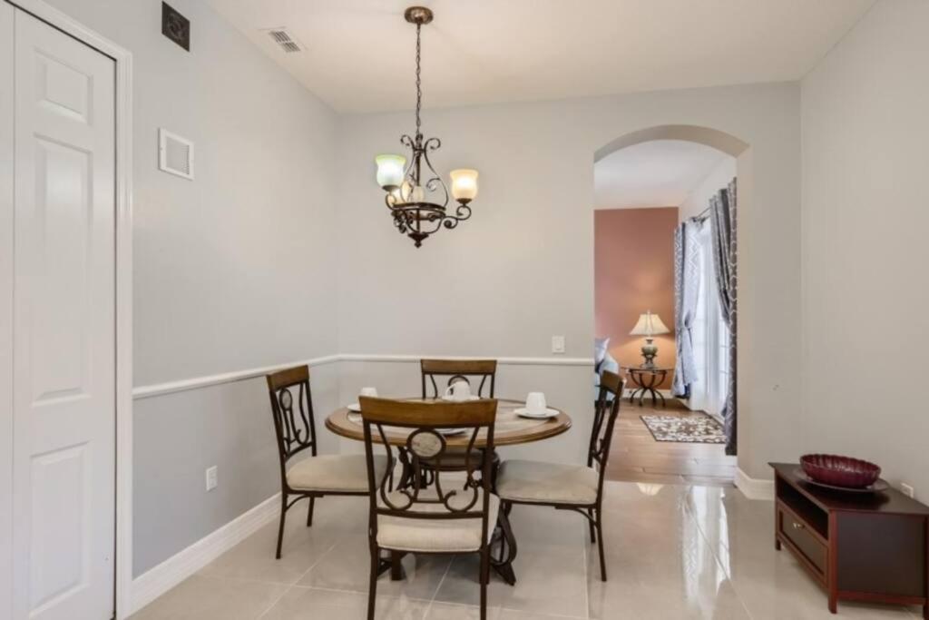 The Marvel Mansion 5Br Pool Home Near Disney World أورلاندو المظهر الخارجي الصورة